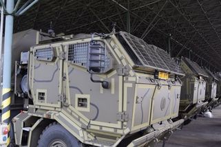 Evropa znovu počítá s válkou. Svět se přestal spoléhat na diplomacii, sankce a mezinárodní tlak - Médium.cz